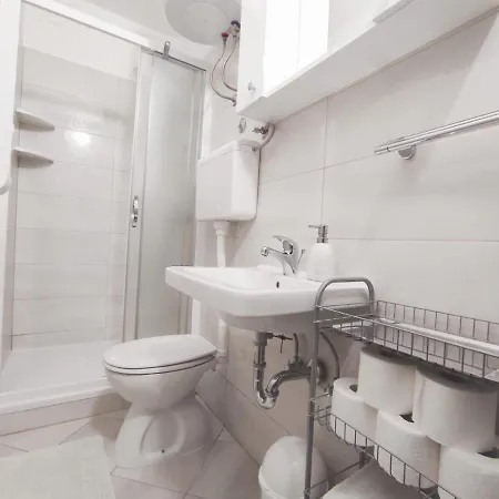 Apartment De La Marina